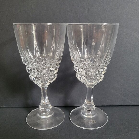 Vintage Crystal Wine Glasses Set Of 2 Elegant Cut Design 6.5" Tall - Picture 1 of 6